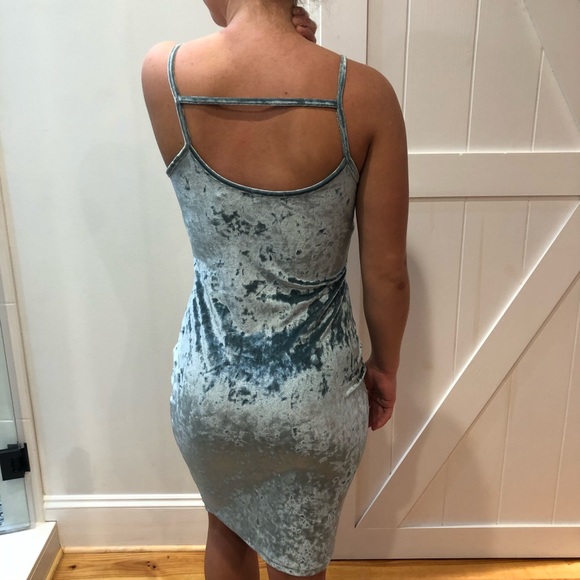- - Blue crushed velvet dress new without tag - Picture 4 of 7